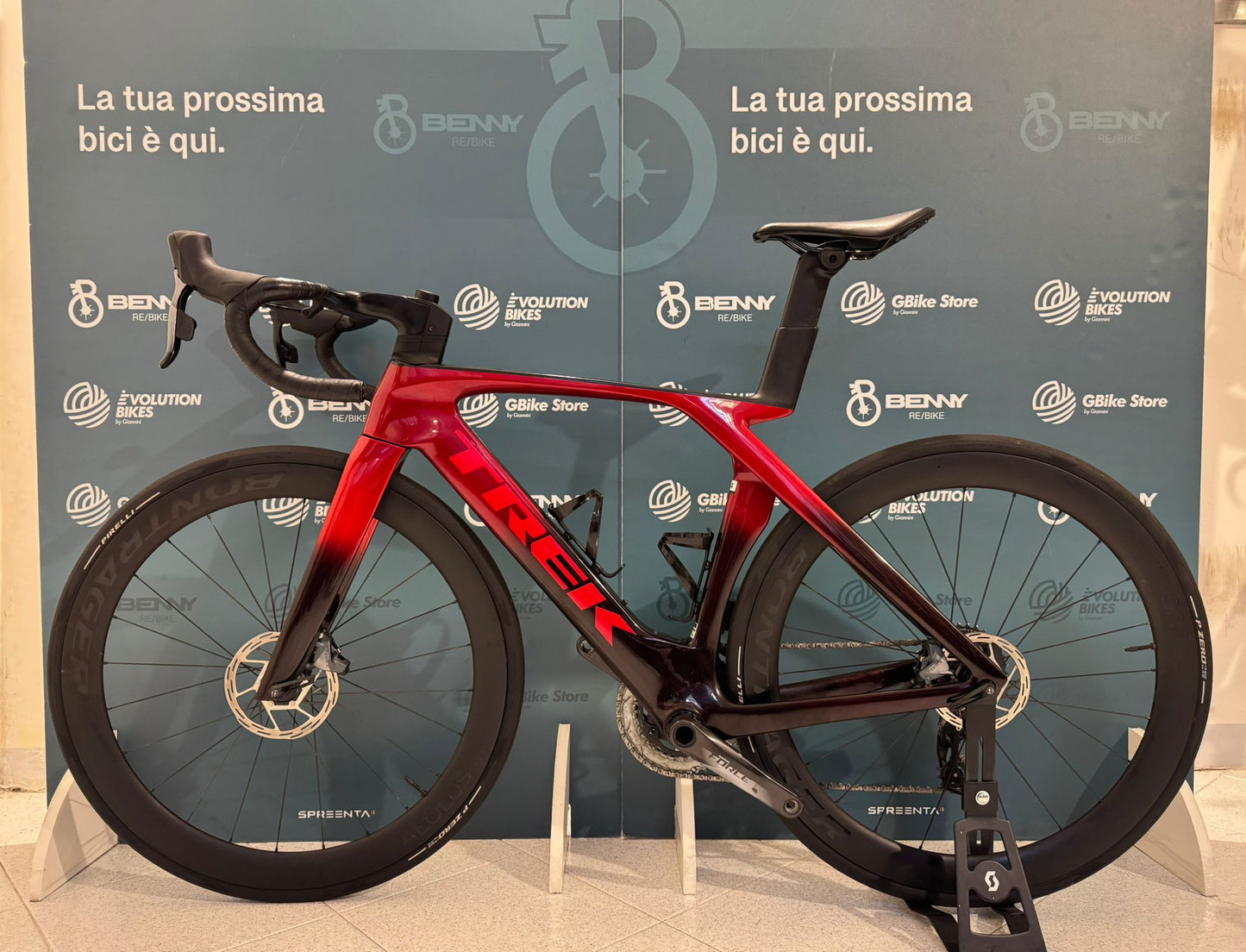 Trek Madone SLR 7 Gen 7 AXS Taille 54 - Occasion