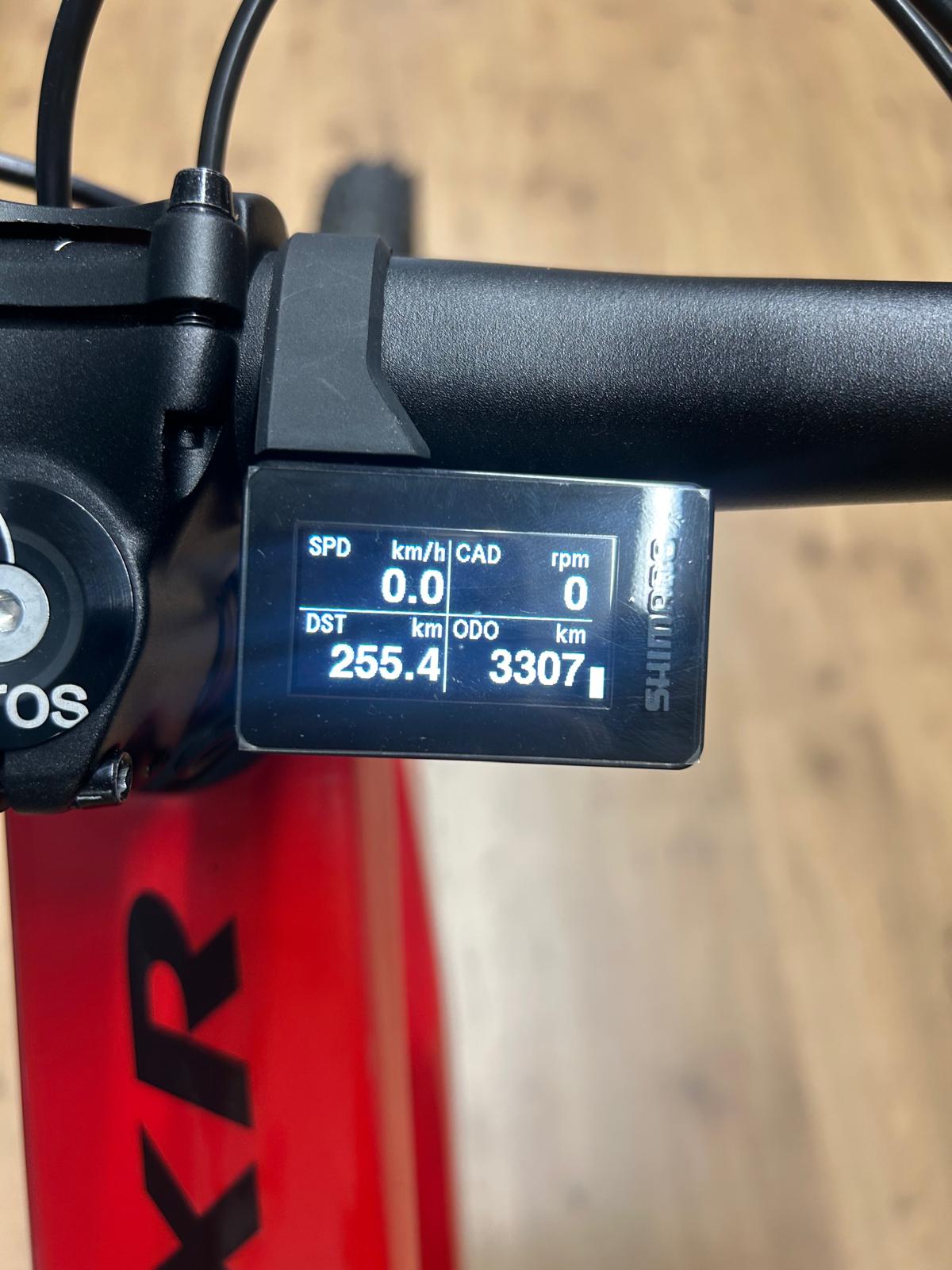 Rozmiar karbonowy Brinke XXR L - Używany