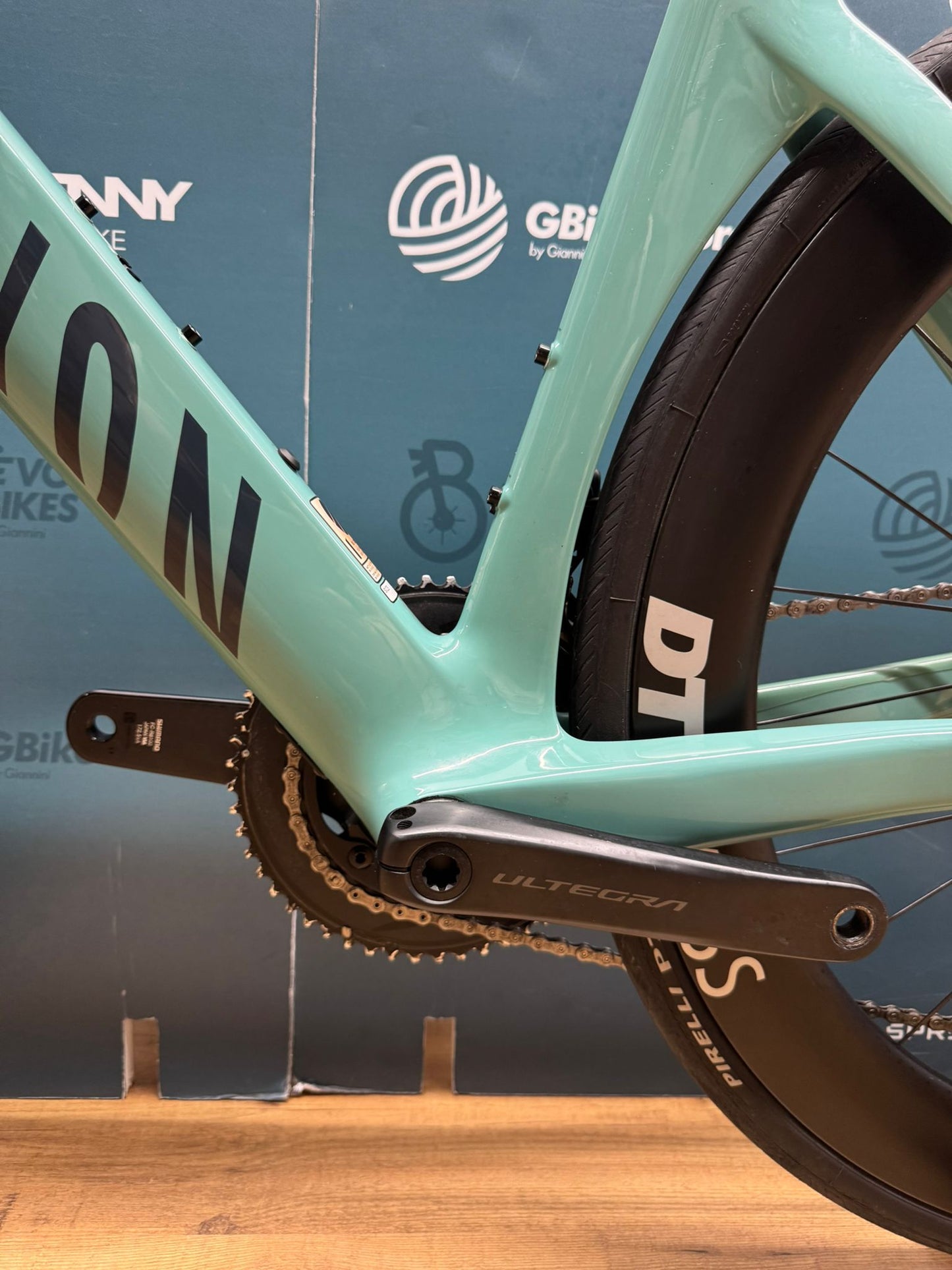 Canyon Aeroad CF SLX 8 Di2 Taille S - Utilisé