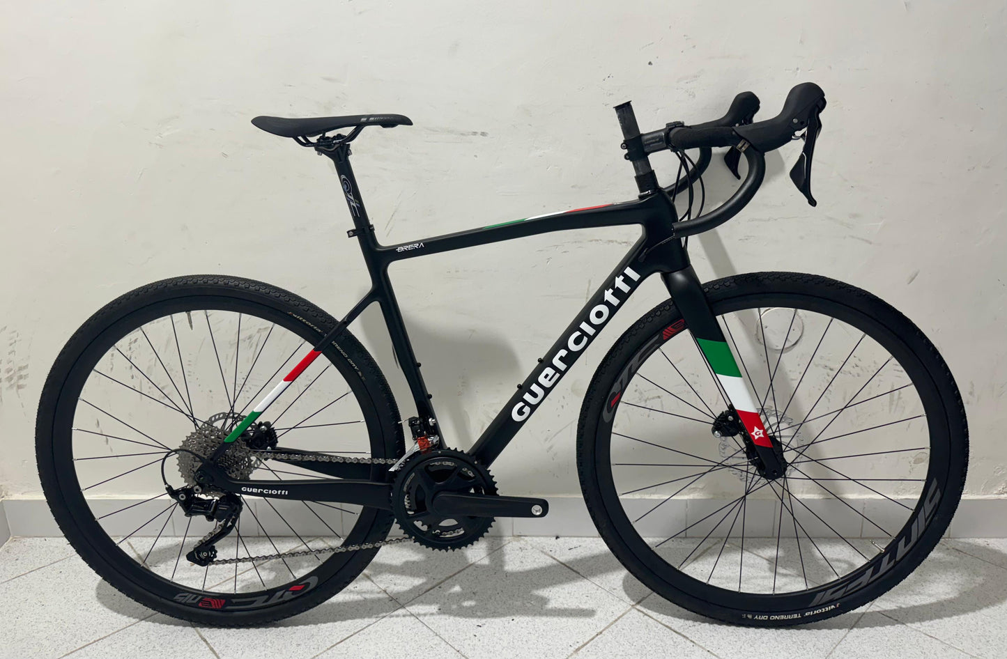 Guercerti Brera Disc Custom Tricolor