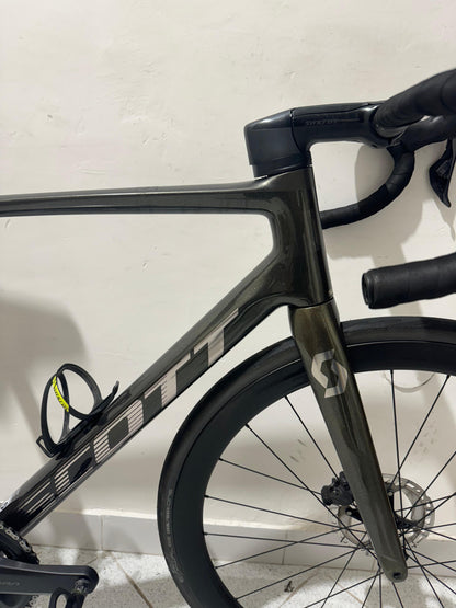 Scott Addict RC Ultegra DI2 -maat L - Gebruikt