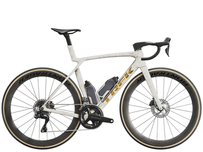 Trek Madone SLR 7 stycznia 8 (2025)