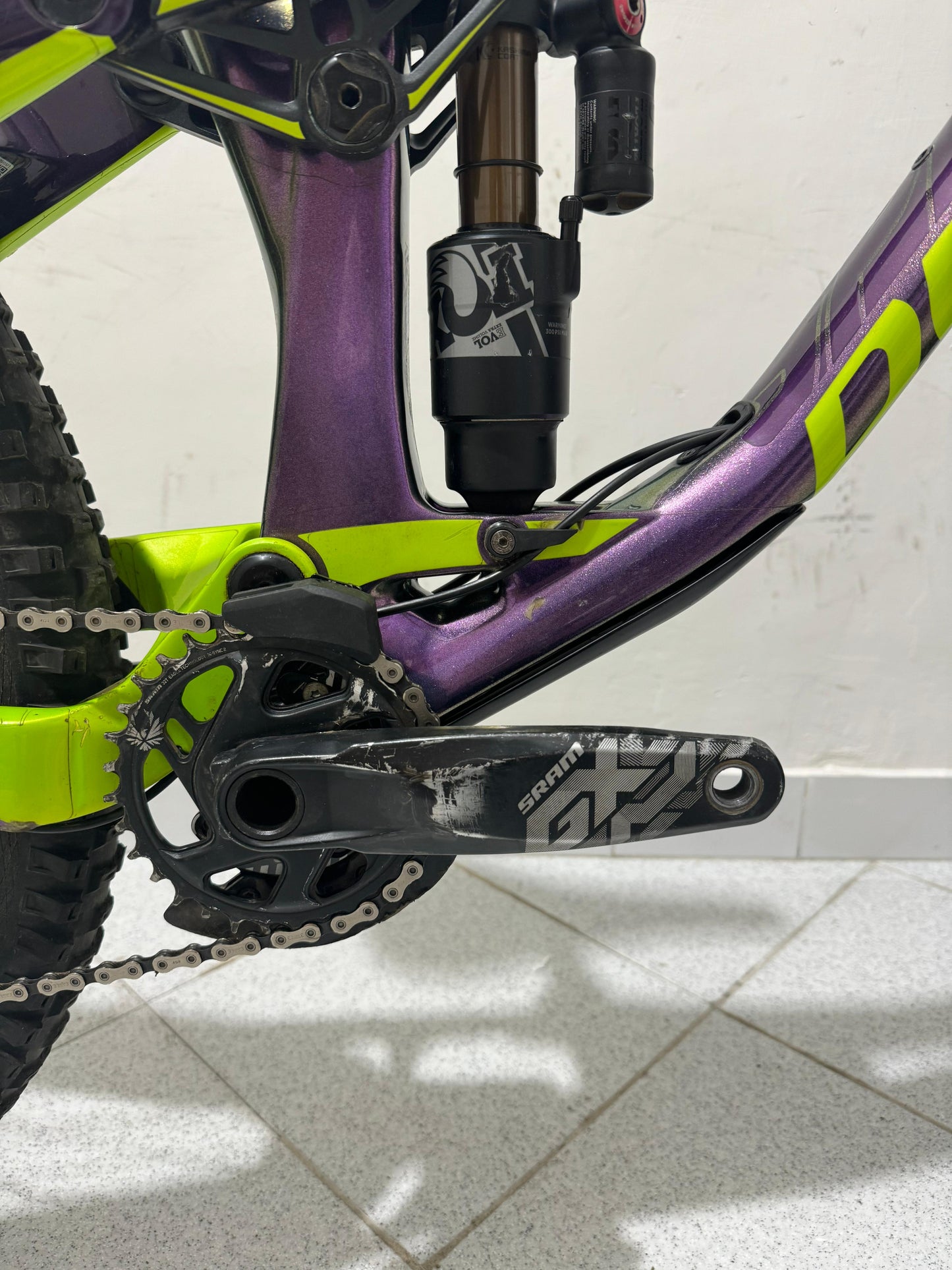 Devinci Split Pivot Cut L - Utilisé