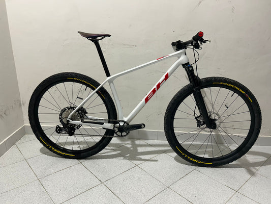 BH Ultimate Carbon taille M - TEST DÉMO