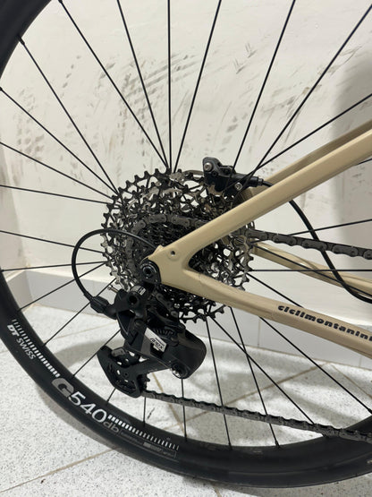 Taille de carbone Topstone de Cannondale M - Utilisé