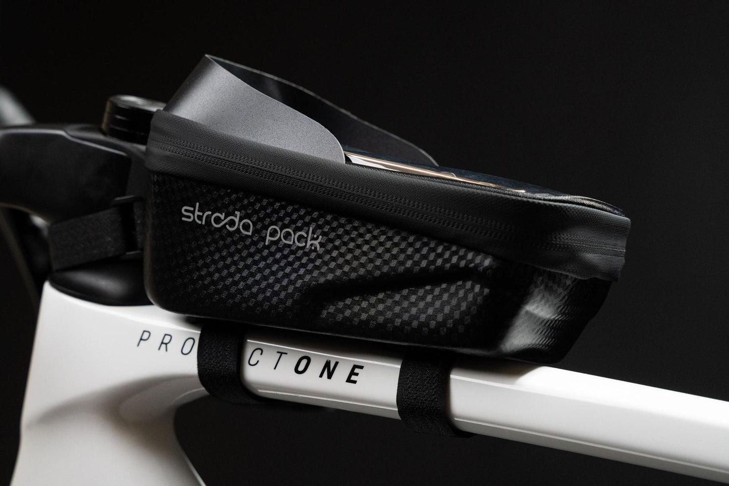 Poziome miejsce do przechowywania rur