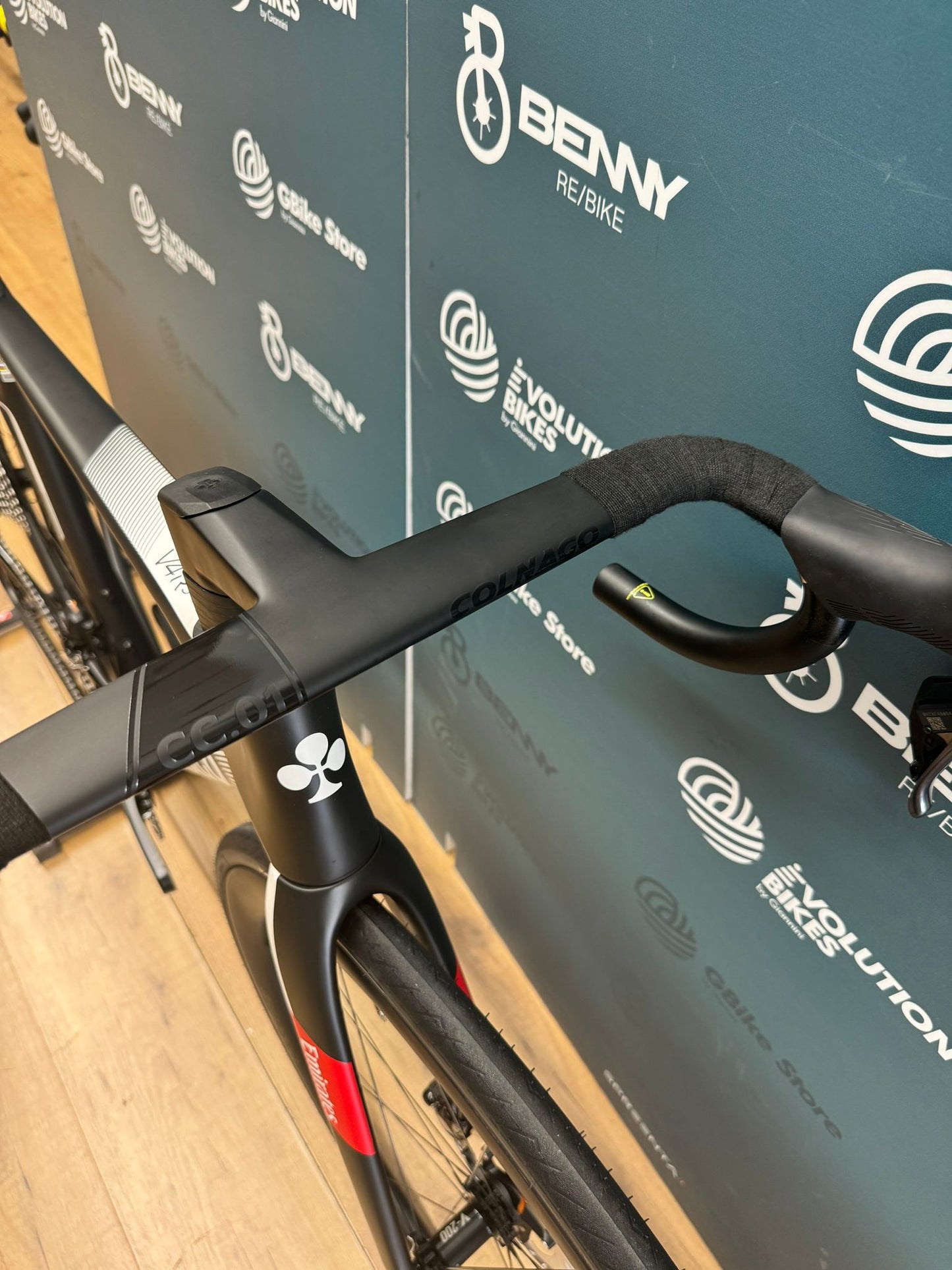 Colnago V4RS VAE Emirates Größe 485 - Demo -Test