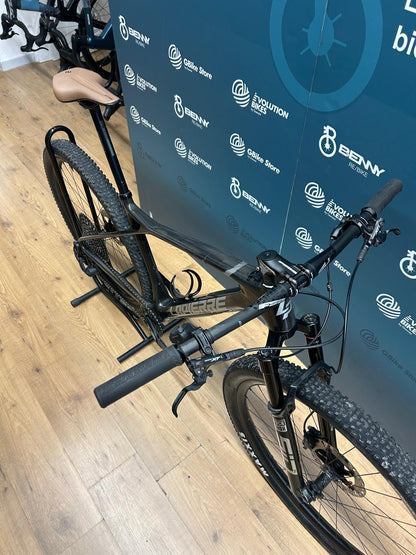 Lapierre Pro Raza CF 9.9 Tamaño L - Usado