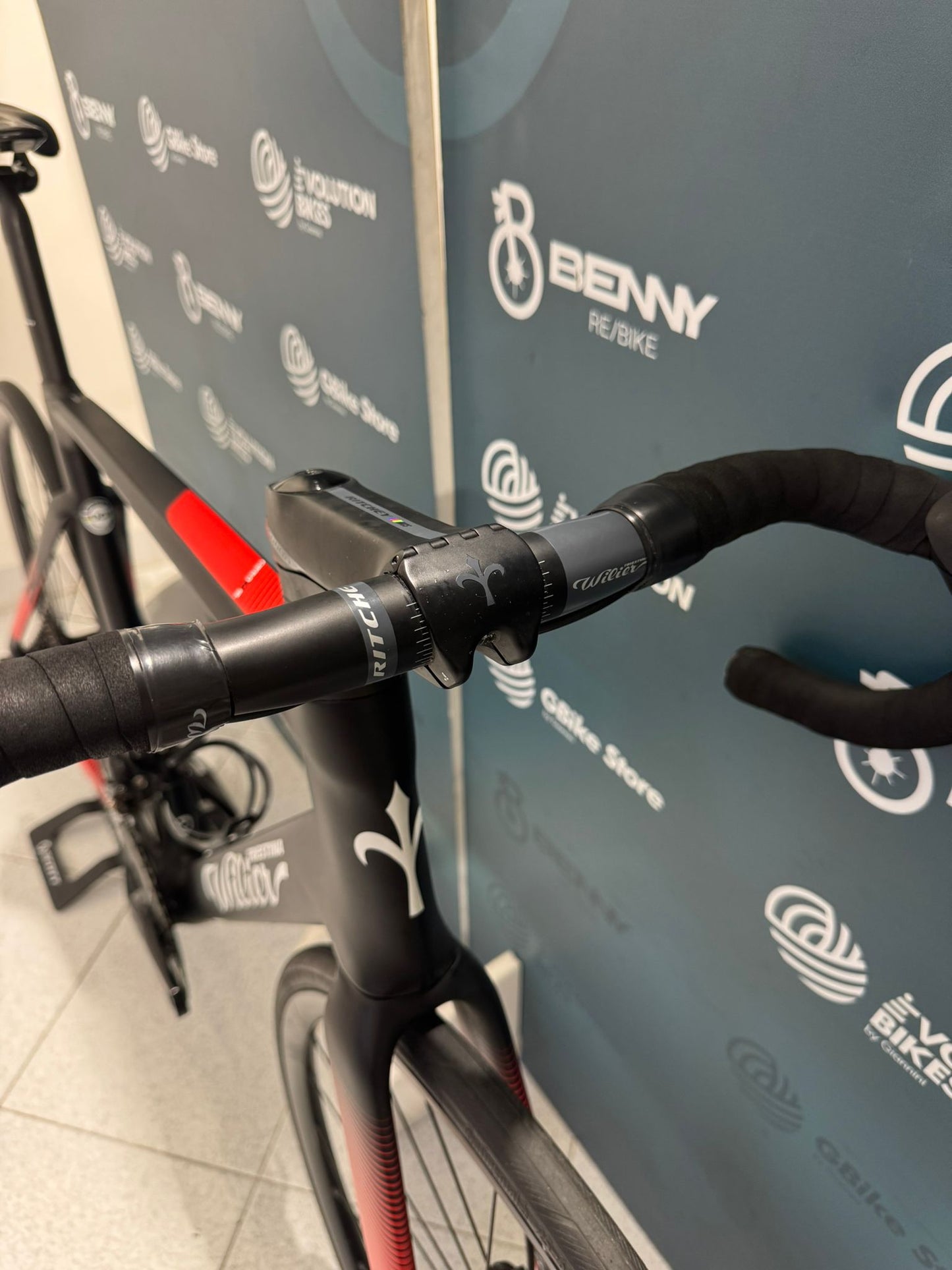 Wilier Taille du disque Cento10 SL AXS L - Utilisé