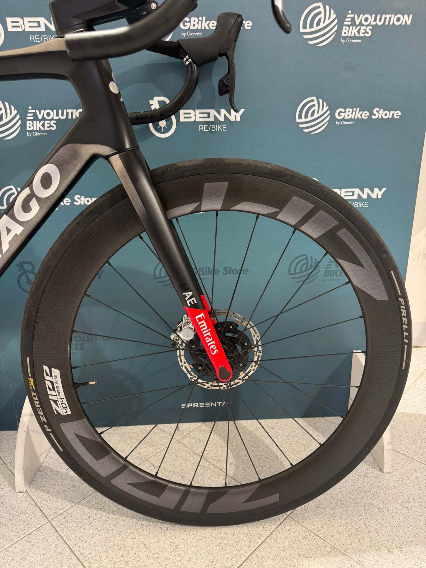 Colnago V4Rs AXS UAE Emirates Taille 510 - Occasion