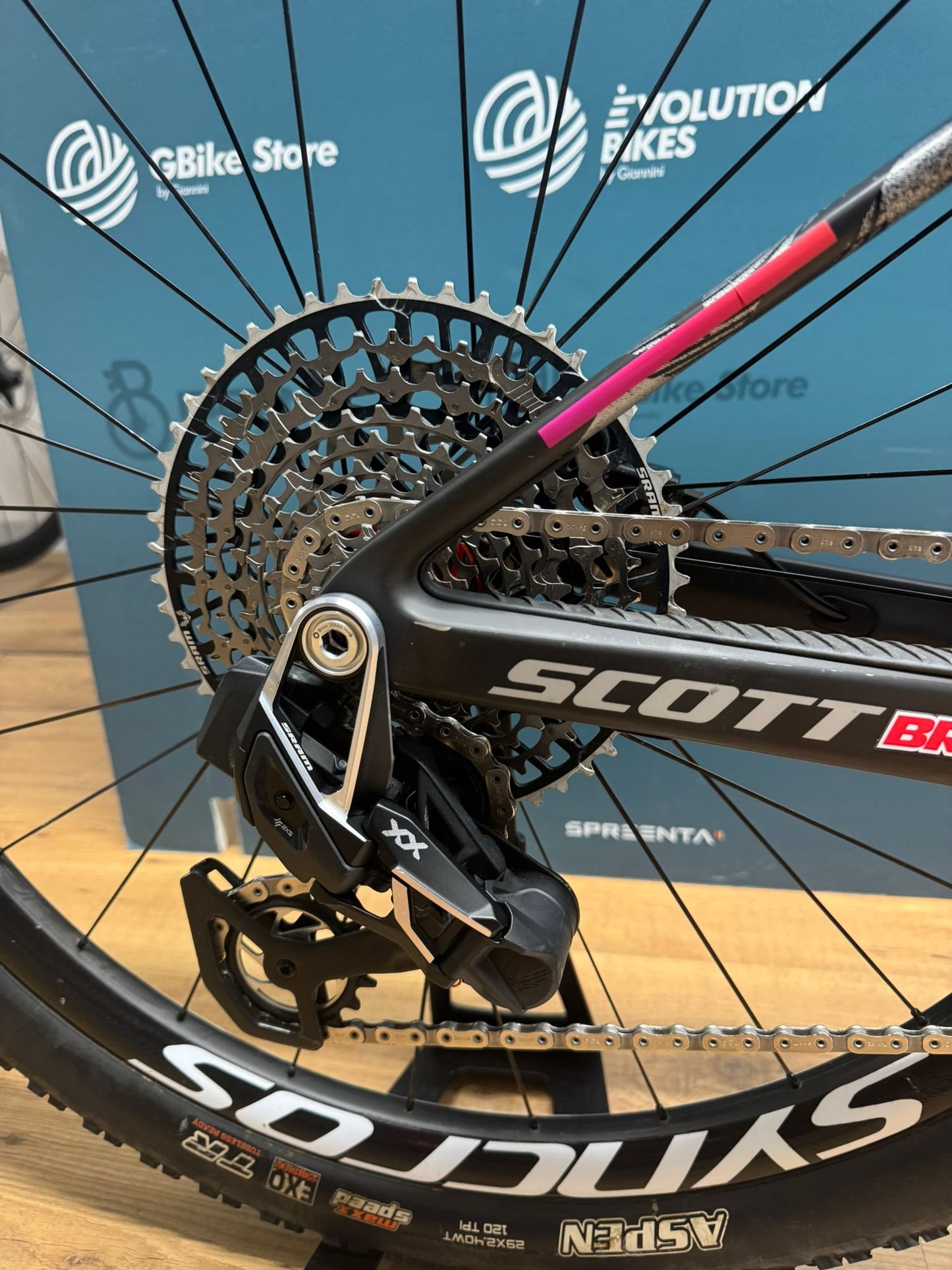 Scott Scale Copa del Mundo RC XX AXS Talla S - Equipo oficial