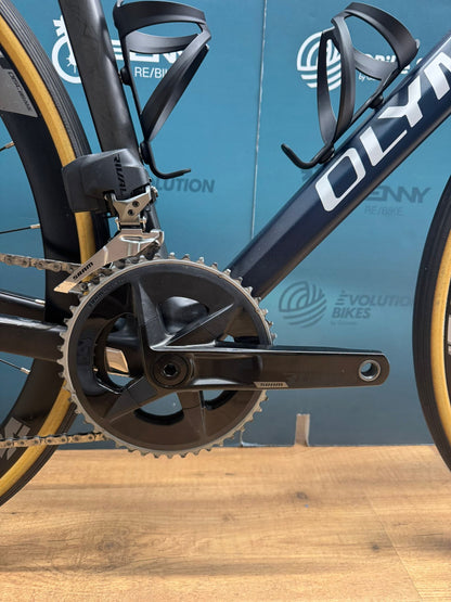 Tamaño Olympia Leader Rival AXS L - Usado