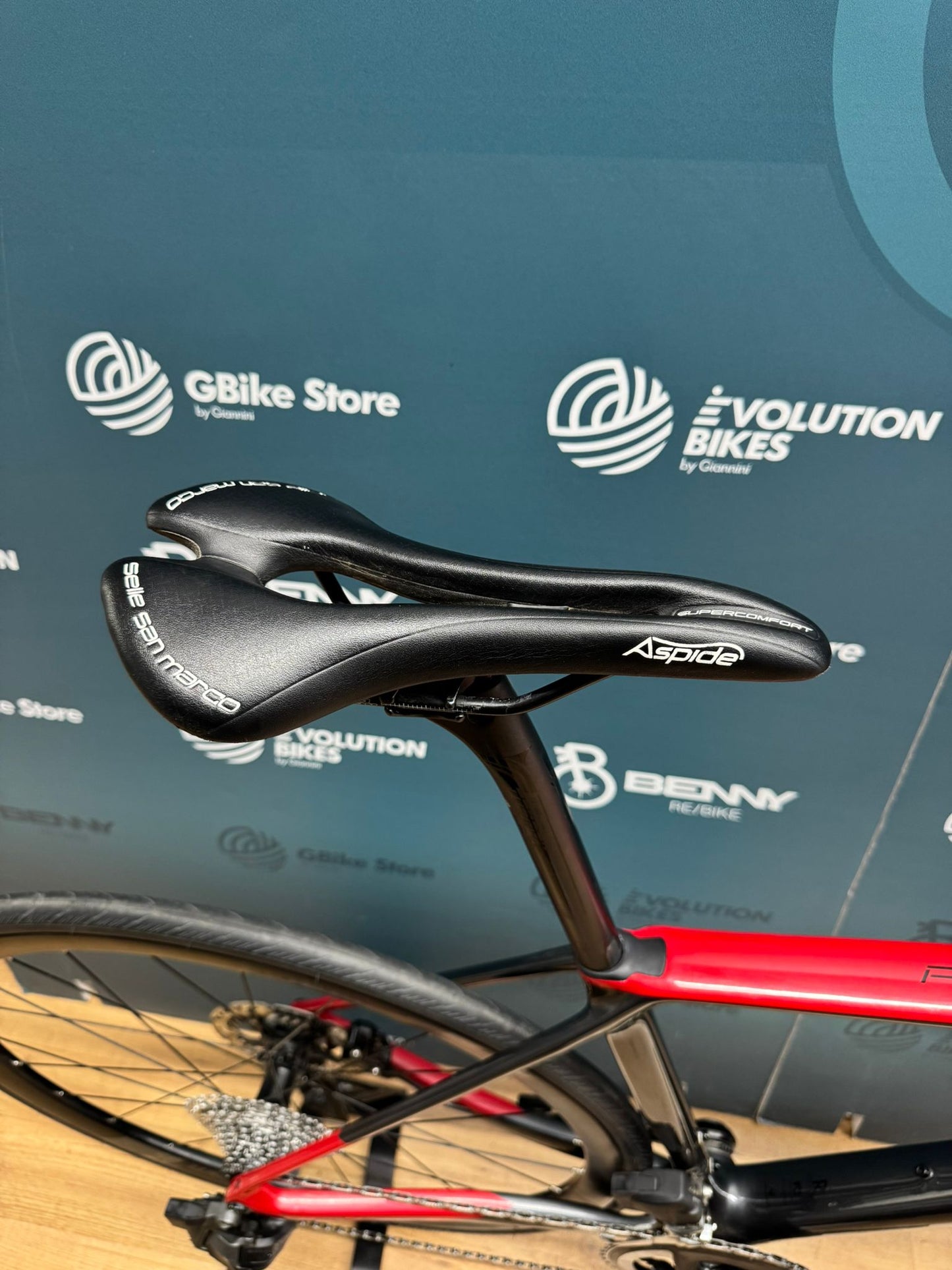 Rozmiar Megamo Raise 09 AXS M - Używany