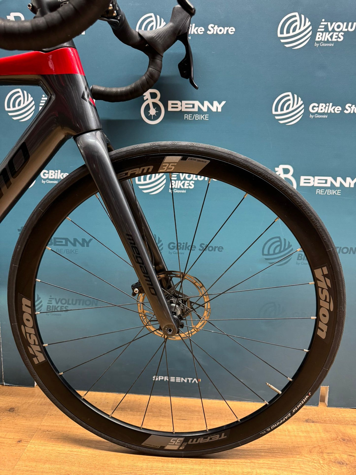 Rozmiar Megamo Raise 09 AXS M - Używany