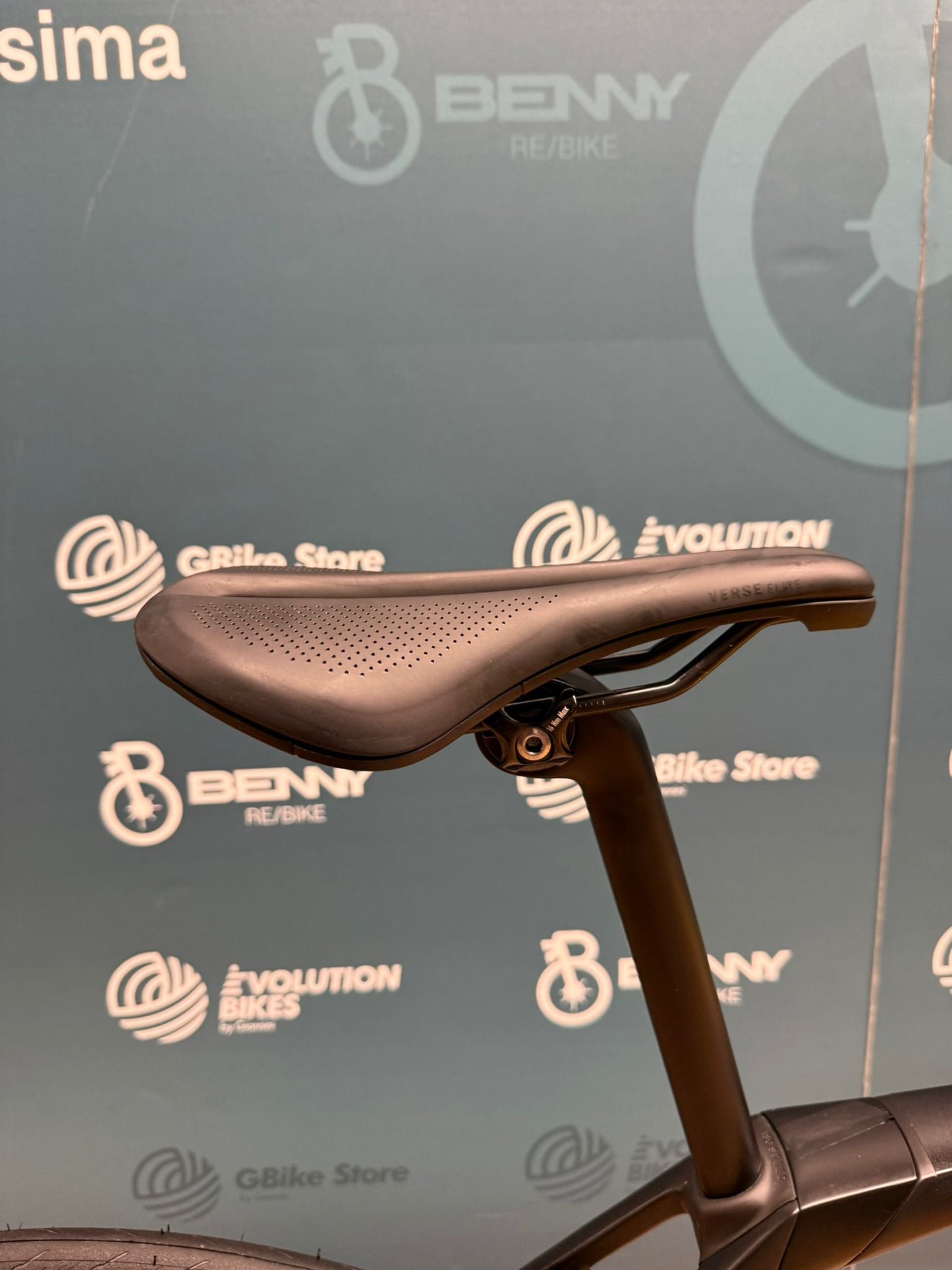 Trek Domane SLR 7 AXS Team Replica Größe 54 - Gebraucht