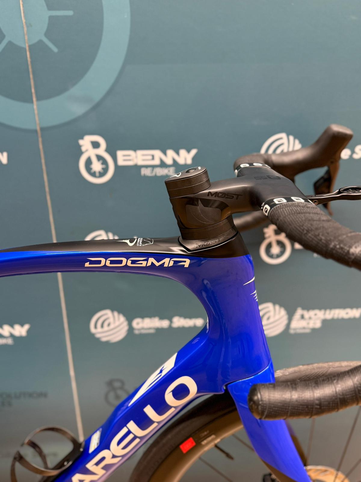 Pinarello Dogma F Ultegra Di2 12v Tamaño XL - Usado