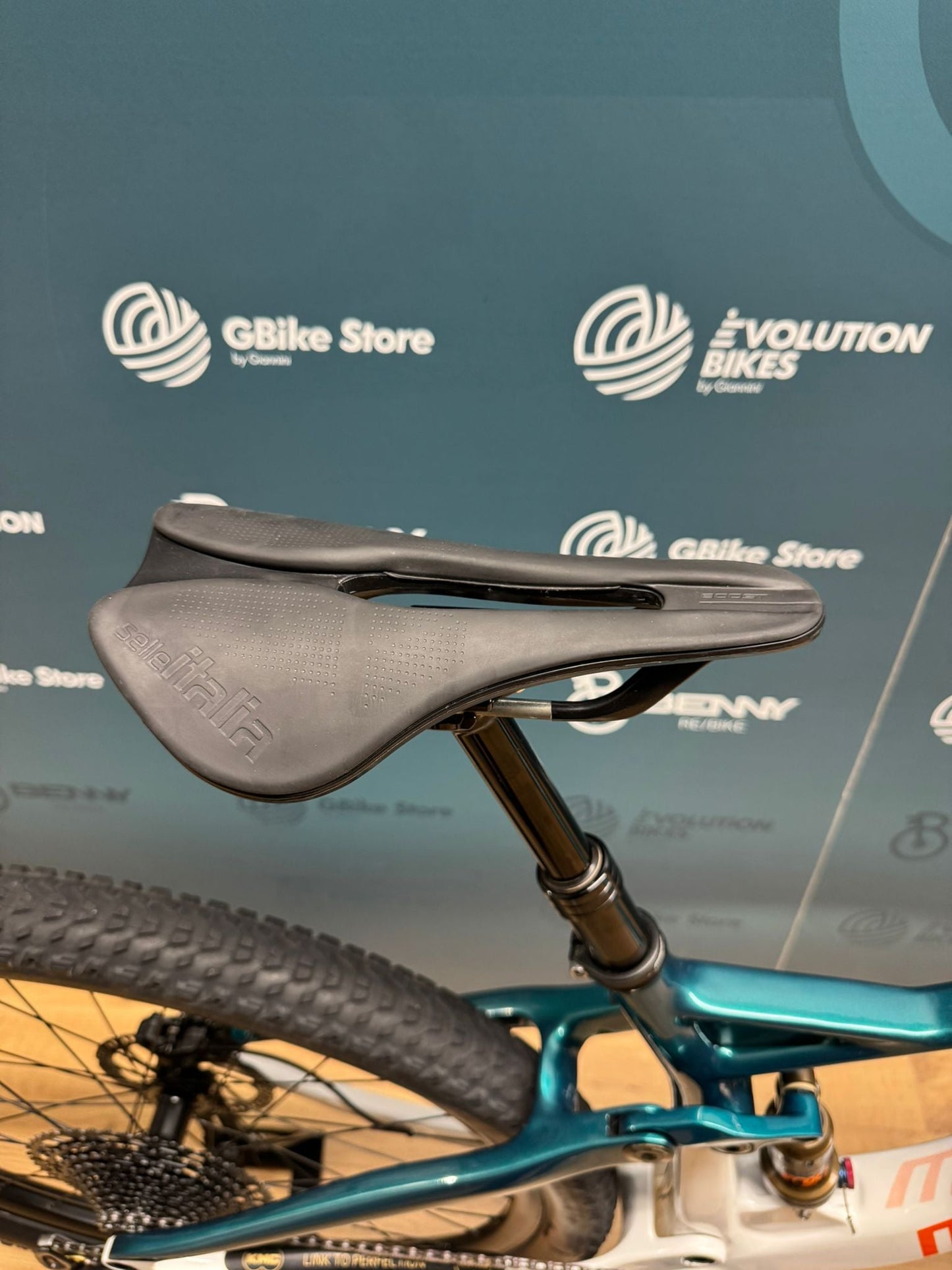 Megamo Pista XX1 Tamaño M - Usado