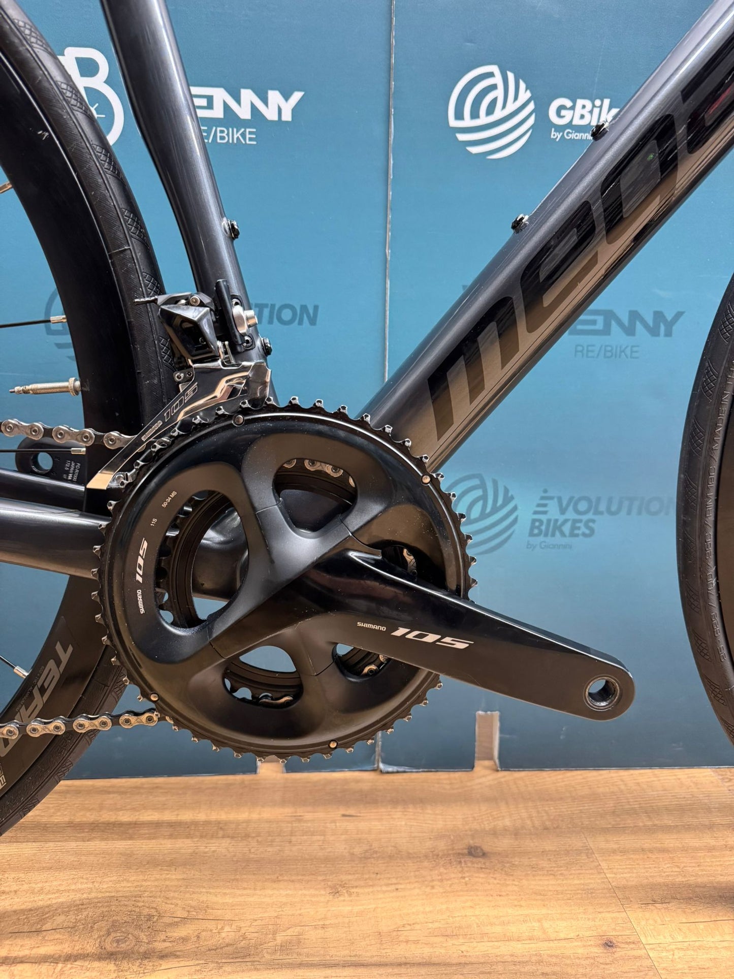 Corte de disco Megamo Raise S - Usado