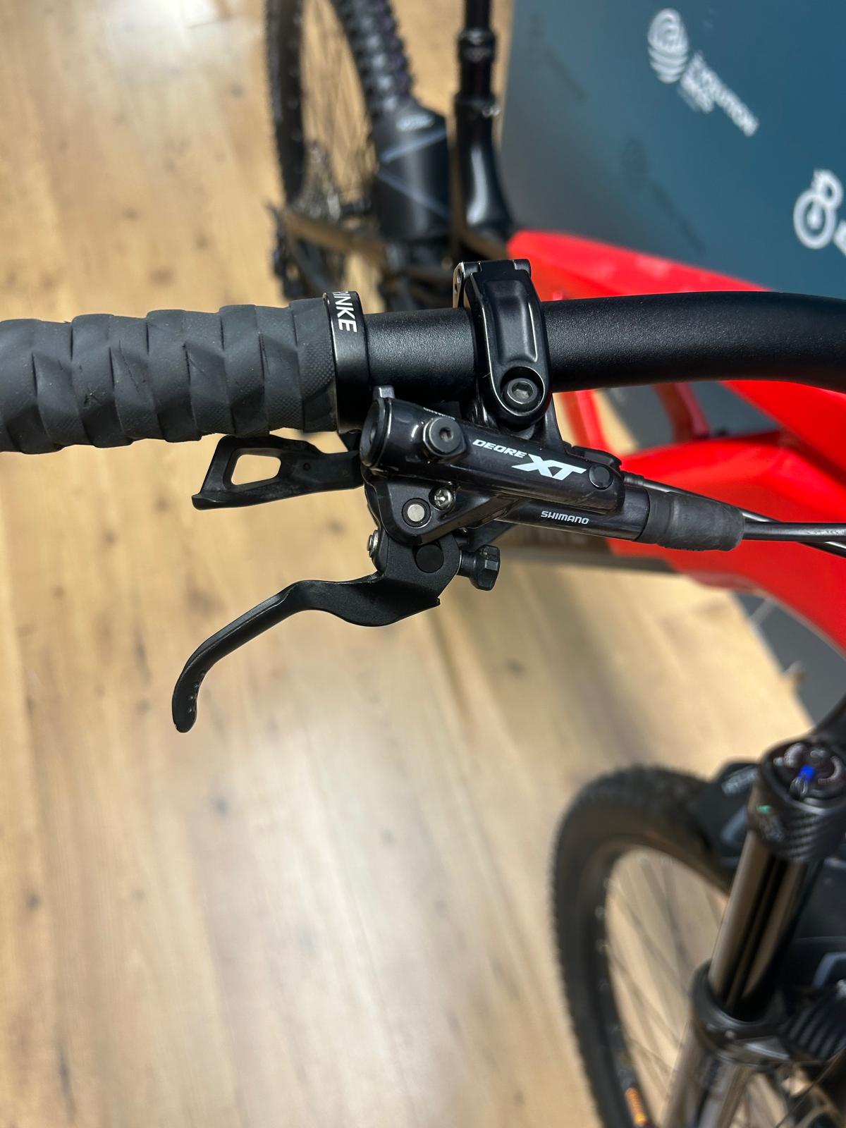 Rozmiar karbonowy Brinke XXR L - Używany