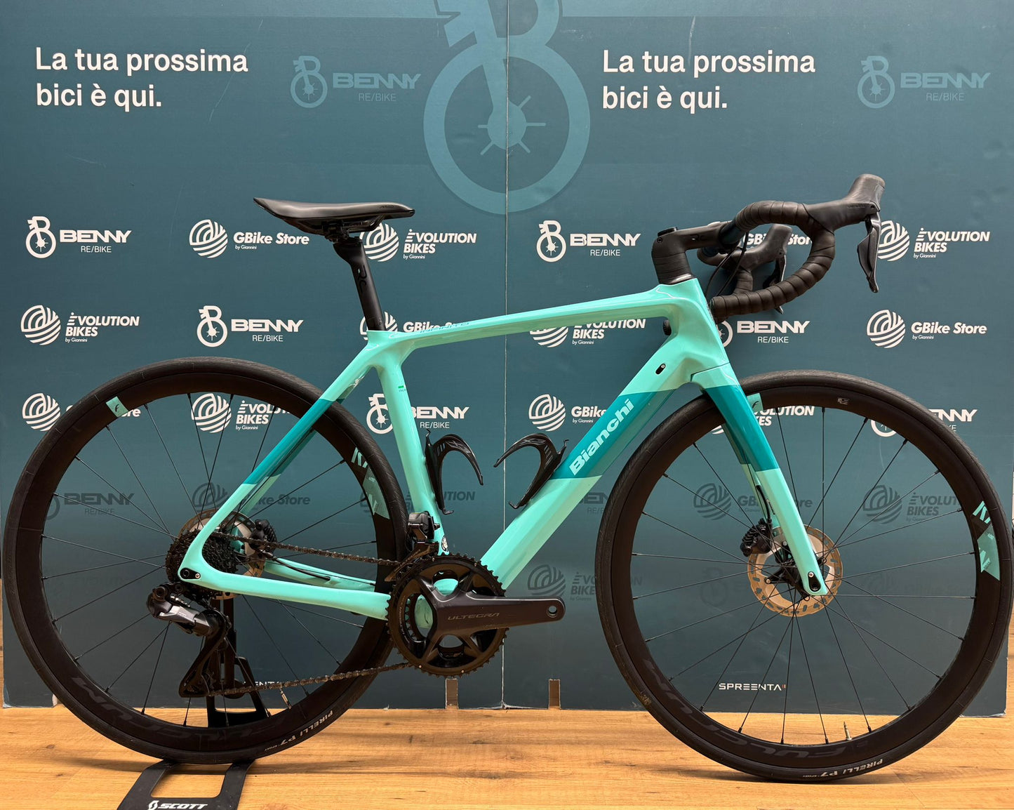 Bianchi Infinito Disc Ultegra Di2 12v Größe 53 - Gebraucht