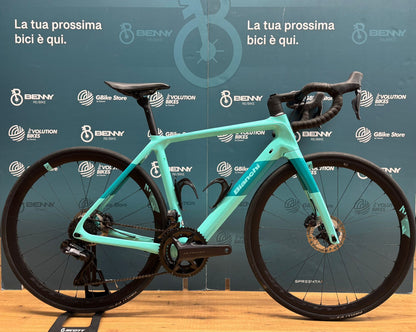 Bianchi Infinito Disc Ultegra Di2 12v Größe 53 - Gebraucht