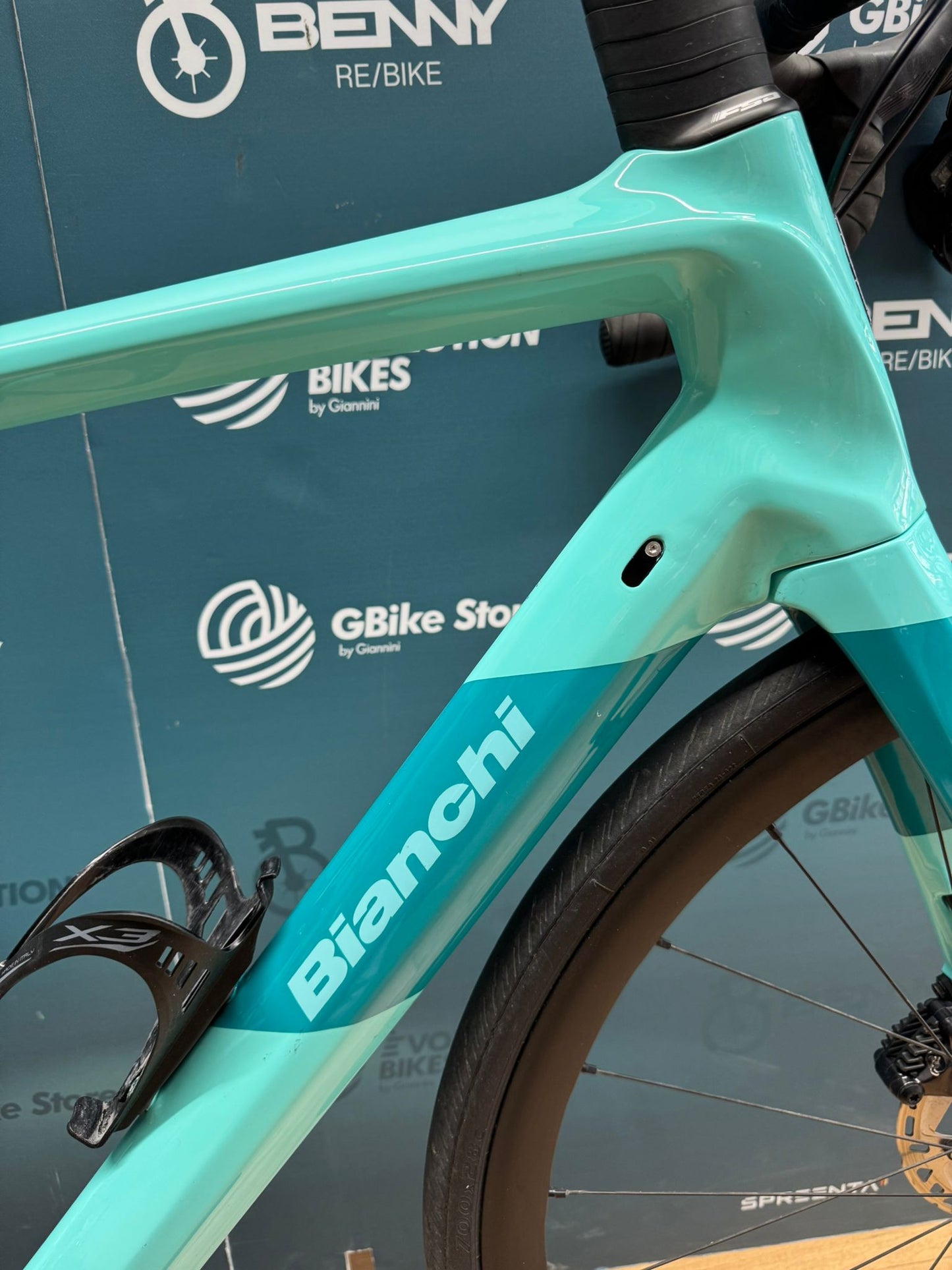 Bianchi Infinito Disc Ultegra Di2 12v Größe 53 - Gebraucht