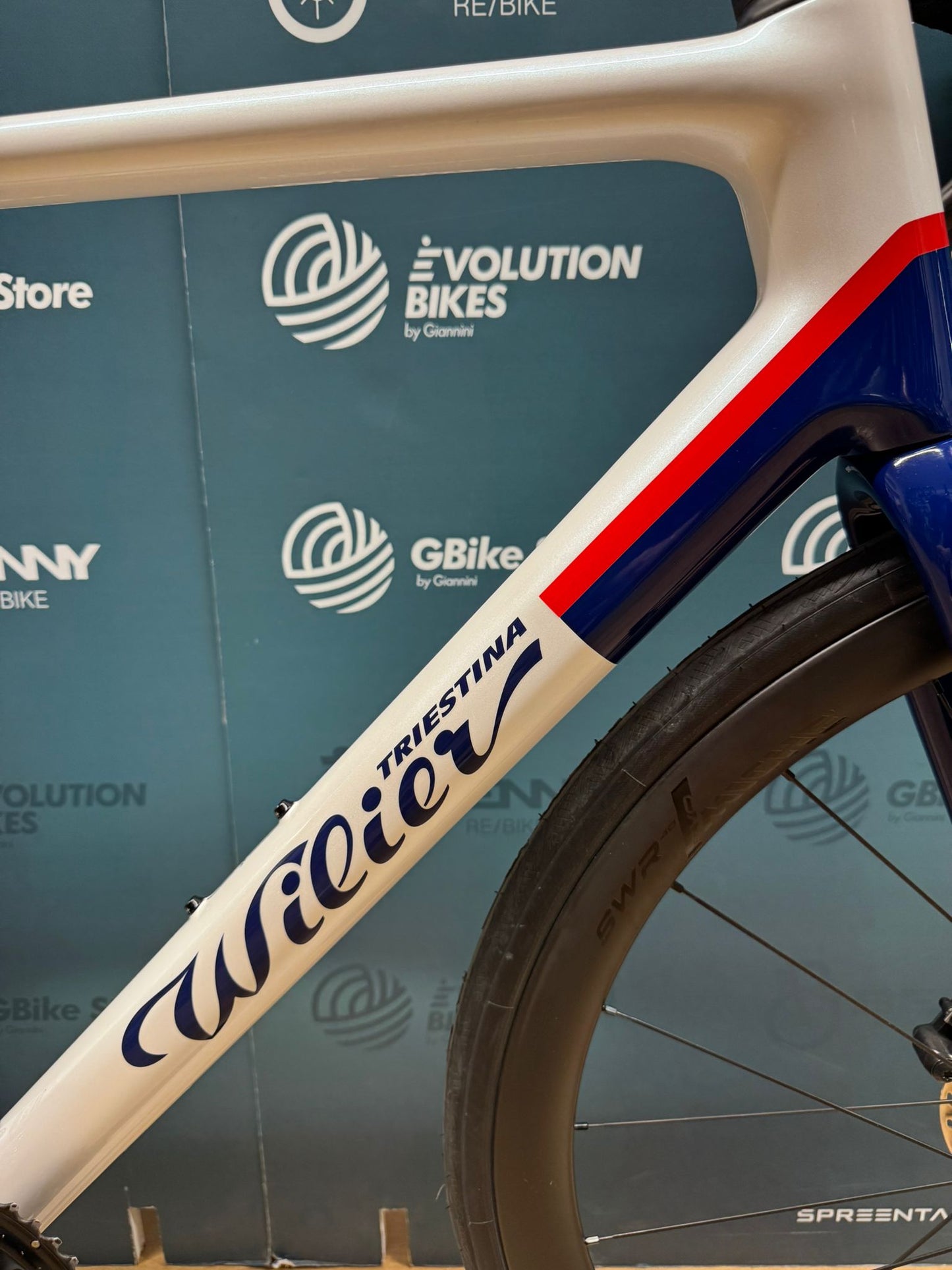 Wilier Verticale Rozmiar lustrzanki Ultegra Di2 L - Używany