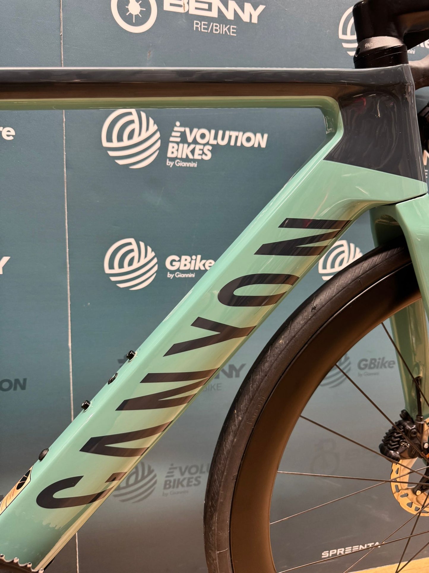 Rozmiar Canyon Aeroad CF SLX 8 Di2 S - Używany