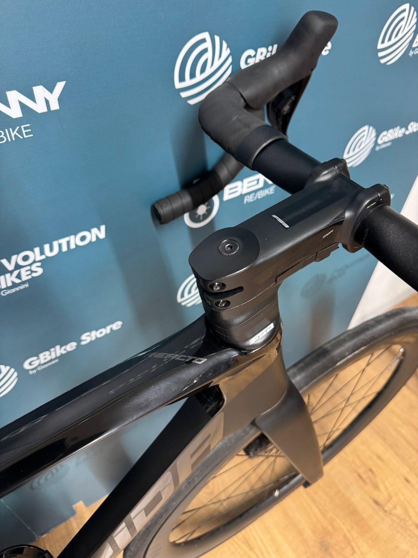 Rozmiar Meridy Reacto 6000 Di2 M - Używany