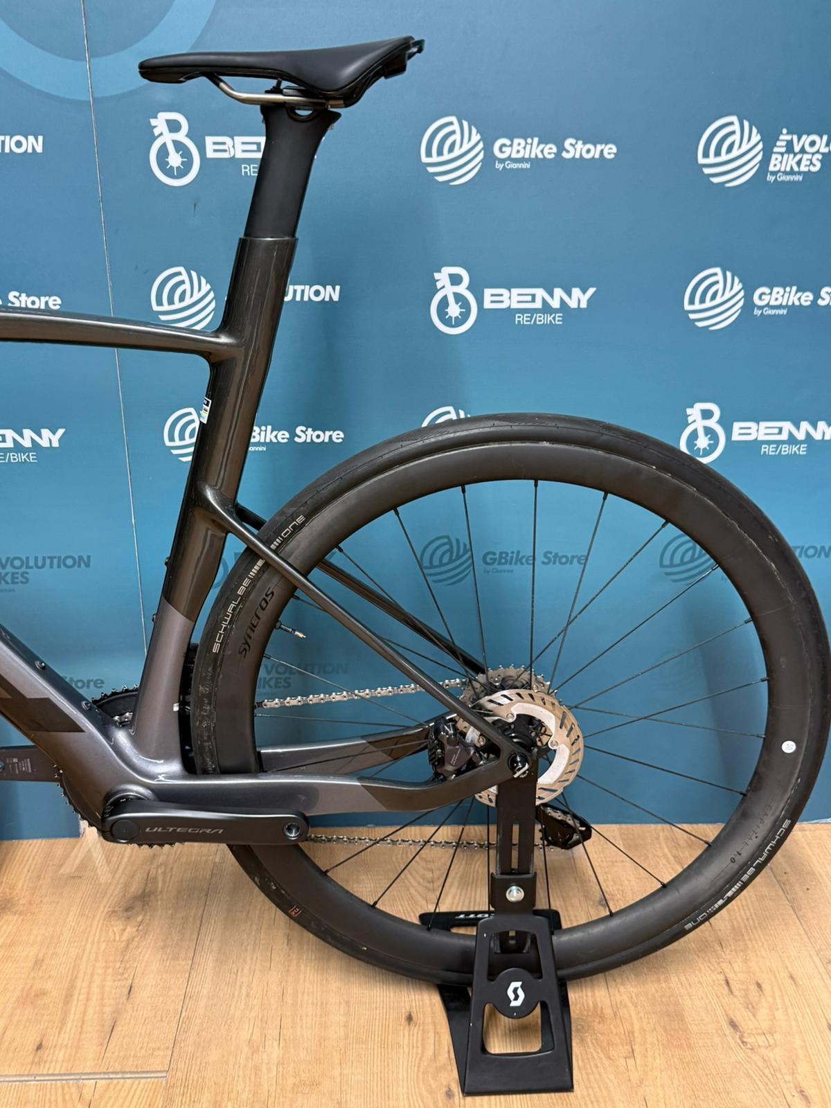 Rozmiar BH Aerolight 8.0 L - Używany