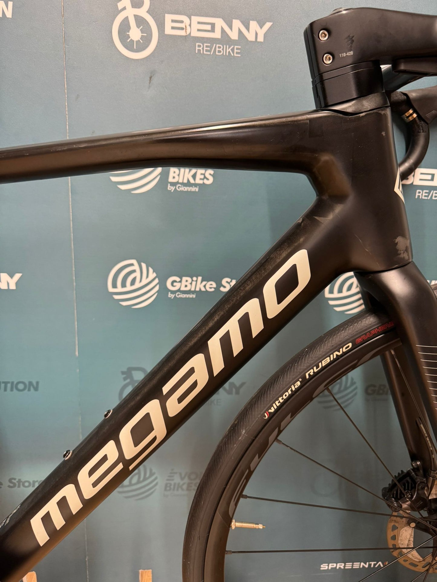 Megamo Raise Ultegra Di2 12v Disc Size M - Used