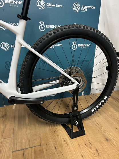 Scott Scale Taille 930 L - Utilisé