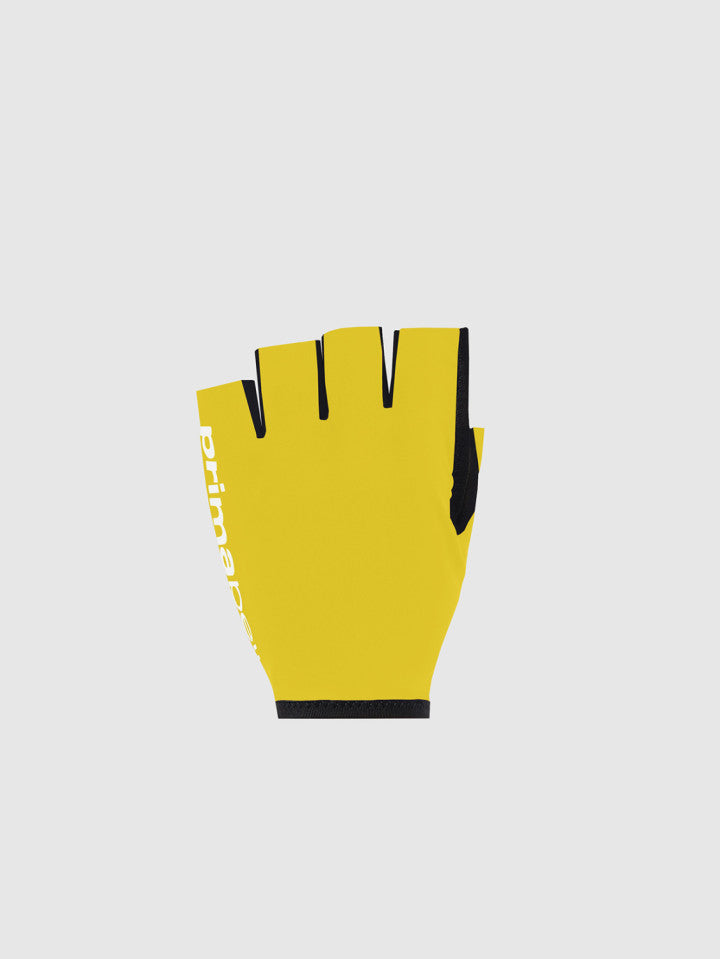 Pissei gloves first skin 2025