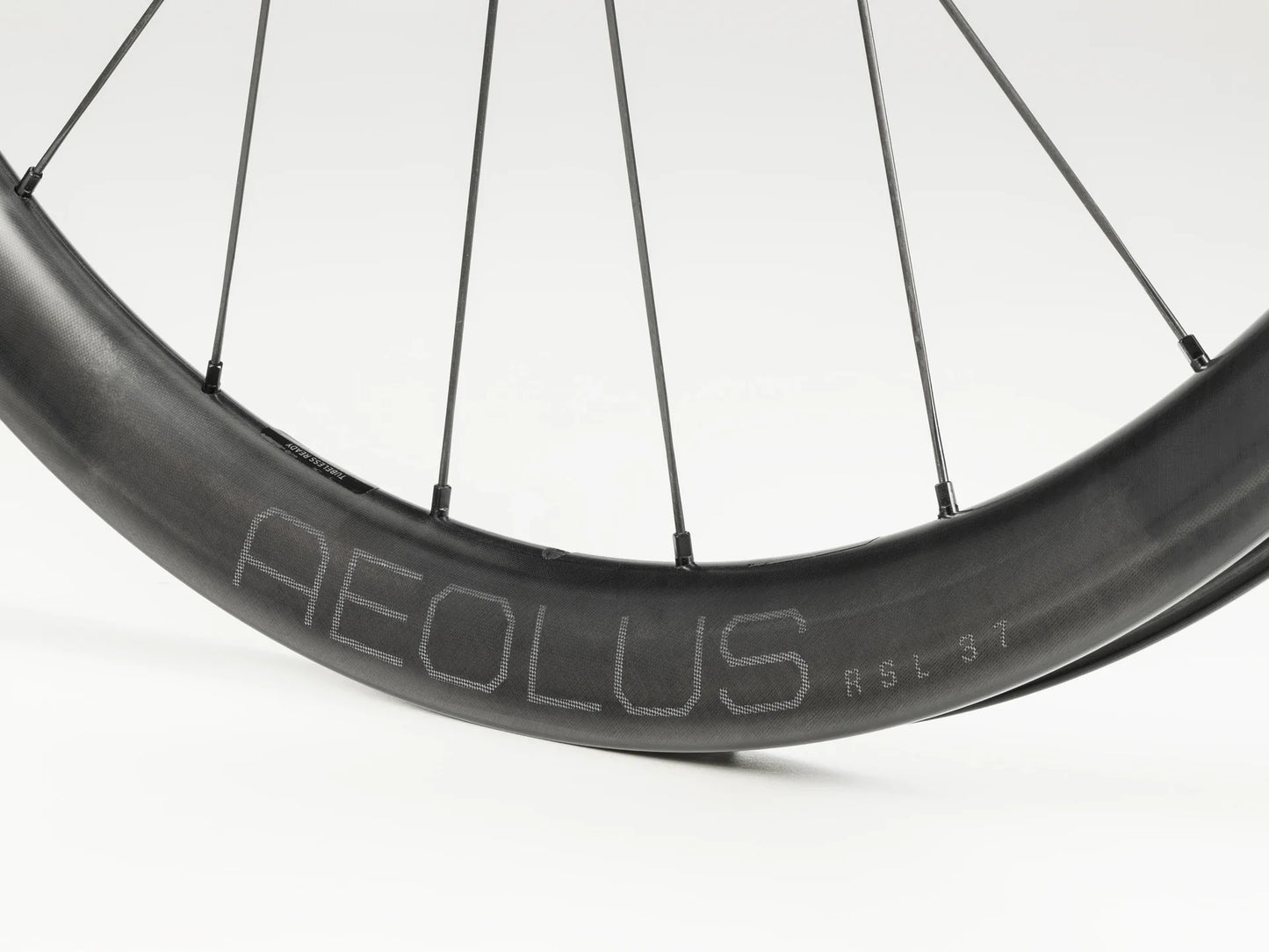 Bontrager Aeolus RSL 37 TLR DISC TRANHO DE RODA